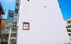 Tao House 地下鉄から徒歩約30秒 札幌大通すすきの駅直通 空港や小樽行高速バス有